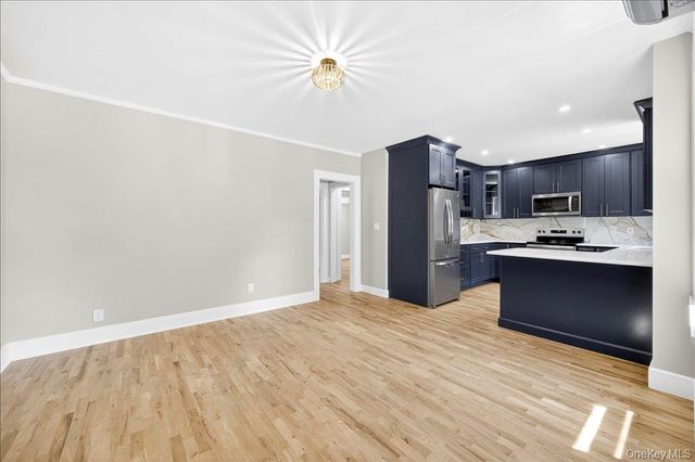 584 Shore Drive, New Windsor, NY 12553