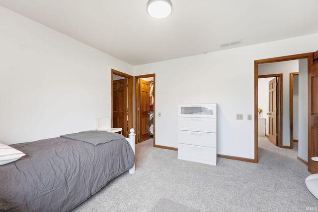 8924 Laurel Hurst Place, Fort Wayne, IN 46835