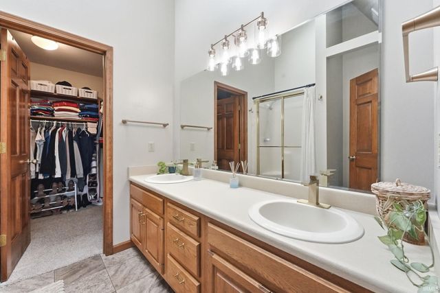 8924 Laurel Hurst Place, Fort Wayne, IN 46835