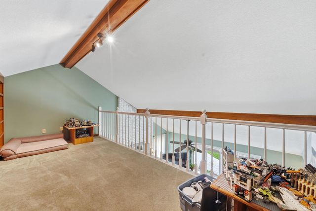 8924 Laurel Hurst Place, Fort Wayne, IN 46835