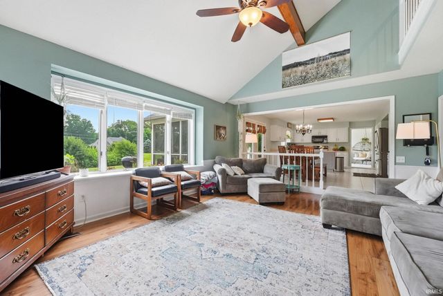 8924 Laurel Hurst Place, Fort Wayne, IN 46835