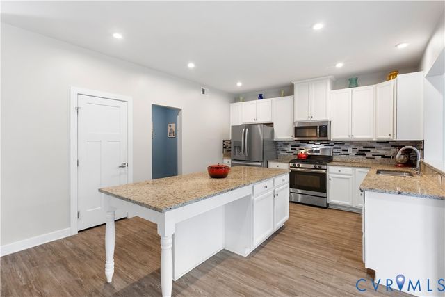 10513 Centralia Station Rd, Chester, VA 23831