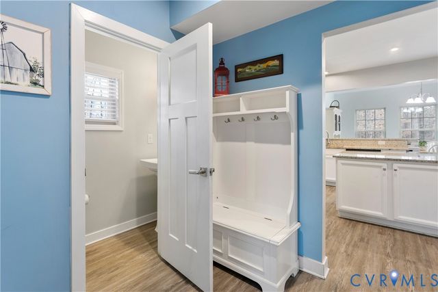 10513 Centralia Station Rd, Chester, VA 23831