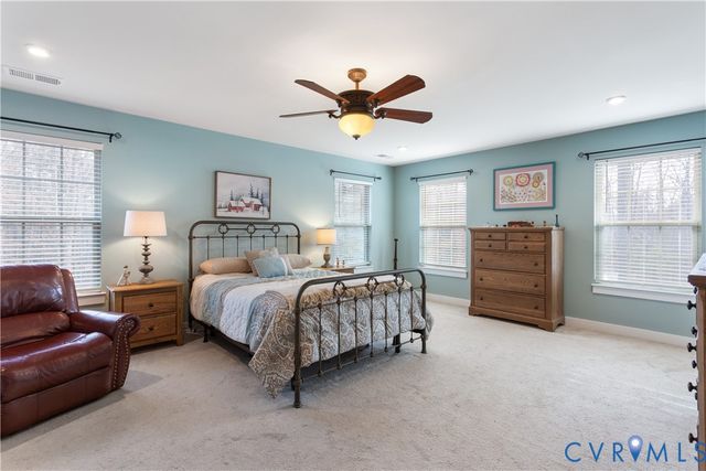 10513 Centralia Station Rd, Chester, VA 23831