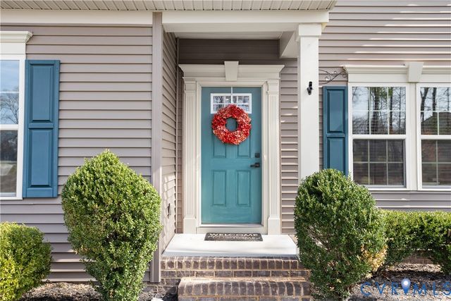 10513 Centralia Station Rd, Chester, VA 23831