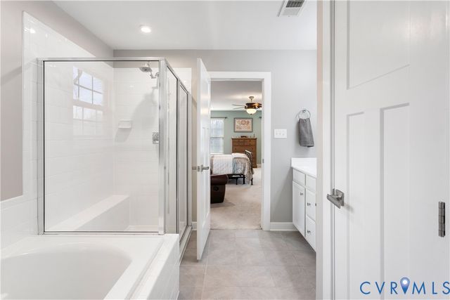 10513 Centralia Station Rd, Chester, VA 23831