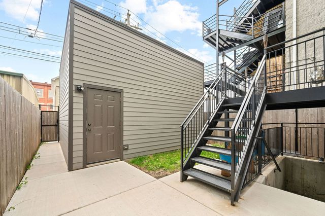 1701 S Jefferson Street, Chicago, IL 60616