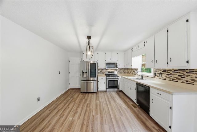 105 Elberta Drive, Newnan, GA 30265