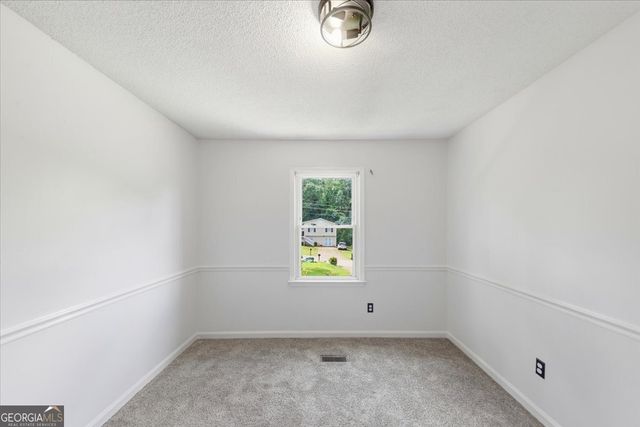 105 Elberta Drive, Newnan, GA 30265