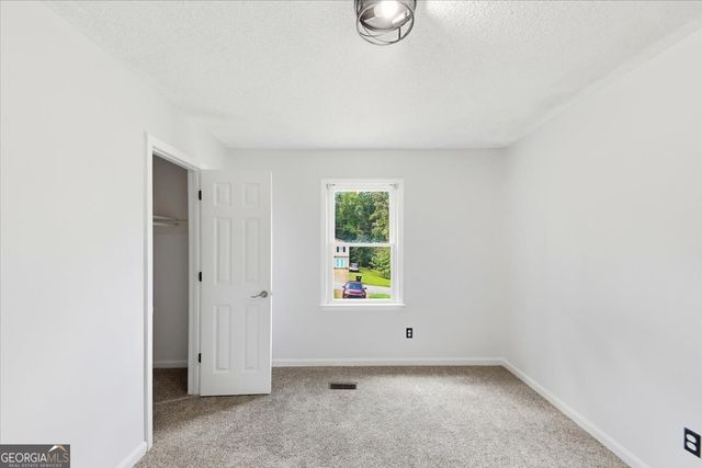 105 Elberta Drive, Newnan, GA 30265