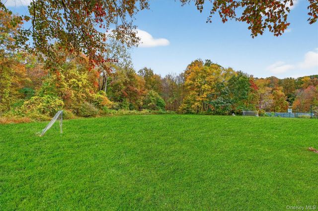 13 Perry Trail, Carmel, NY 10512