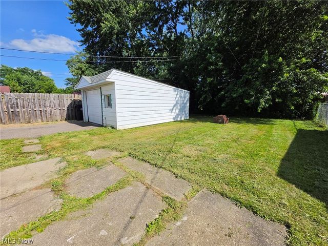 12813 Guardian Boulevard, Cleveland, OH 44135