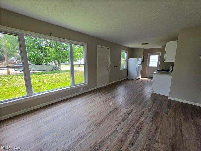 12813 Guardian Boulevard, Cleveland, OH 44135
