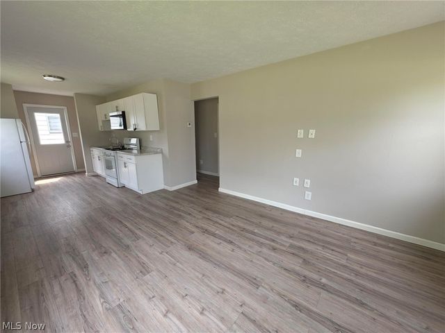 12813 Guardian Boulevard, Cleveland, OH 44135