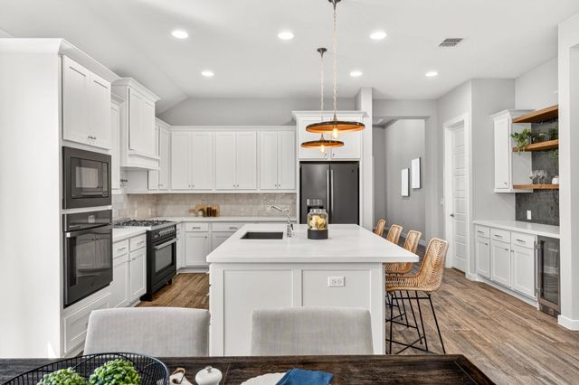 8207 Chrysler BND, Austin, TX 78744