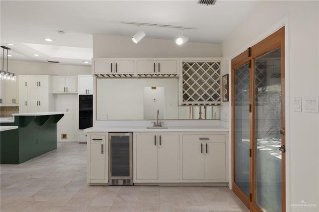 609 N Mccoll Circle, Mcallen, TX 78501