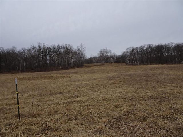 900 270th Avenue, Luck, WI 54853