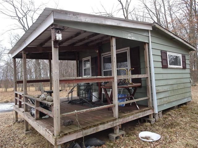900 270th Avenue, Luck, WI 54853