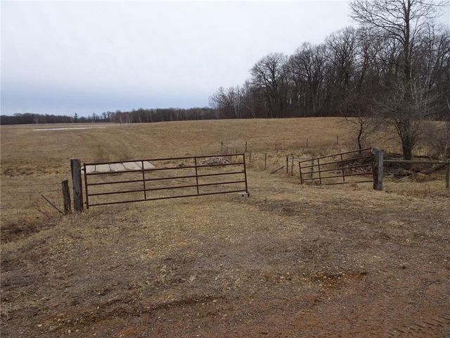 900 270th Avenue, Luck, WI 54853