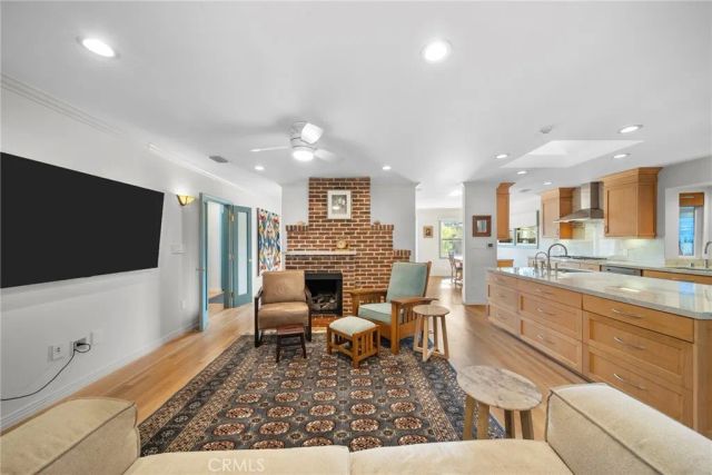 5035 Greenbush, Sherman Oaks, CA 91423