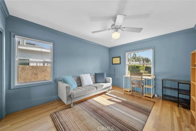 5035 Greenbush, Sherman Oaks, CA 91423