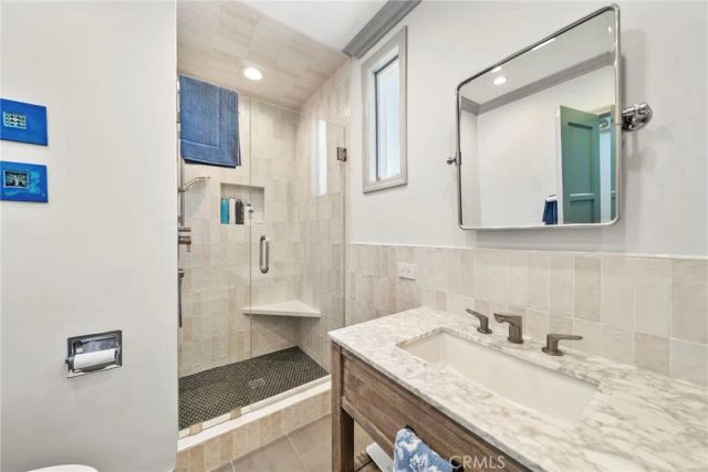 5035 Greenbush, Sherman Oaks, CA 91423