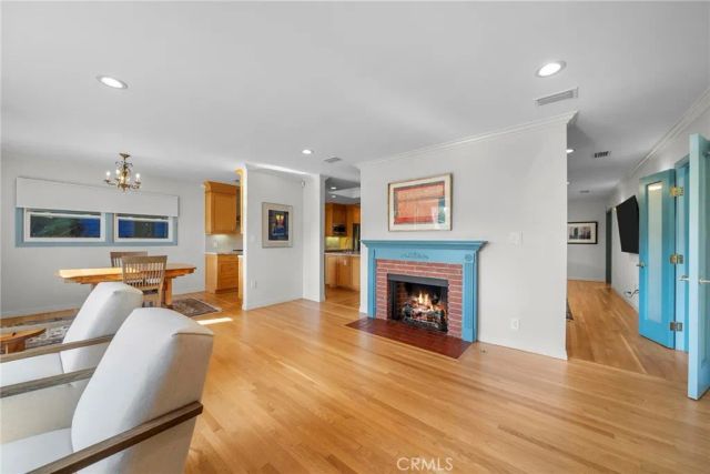 5035 Greenbush, Sherman Oaks, CA 91423