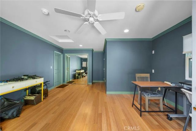 5035 Greenbush, Sherman Oaks, CA 91423