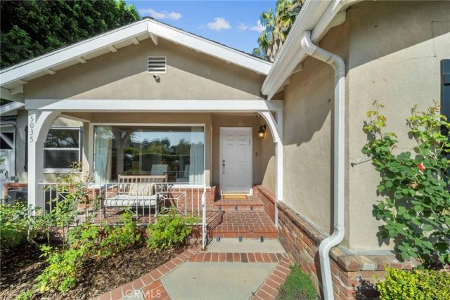 5035 Greenbush, Sherman Oaks, CA 91423