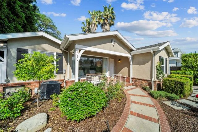 5035 Greenbush, Sherman Oaks, CA 91423