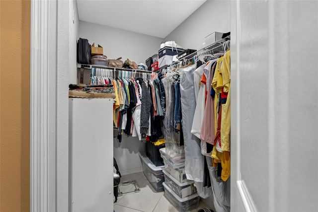 10407 N WOODMERE ROAD, Tampa, FL 33617