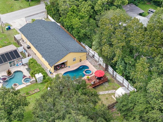 10407 N WOODMERE ROAD, Tampa, FL 33617