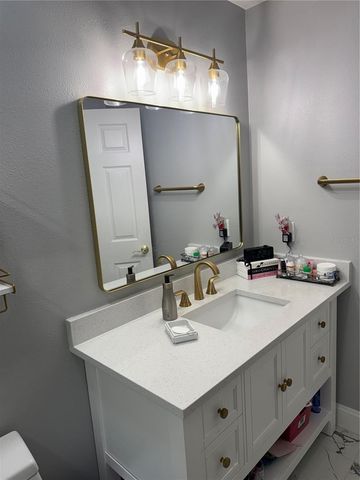 10407 N WOODMERE ROAD, Tampa, FL 33617