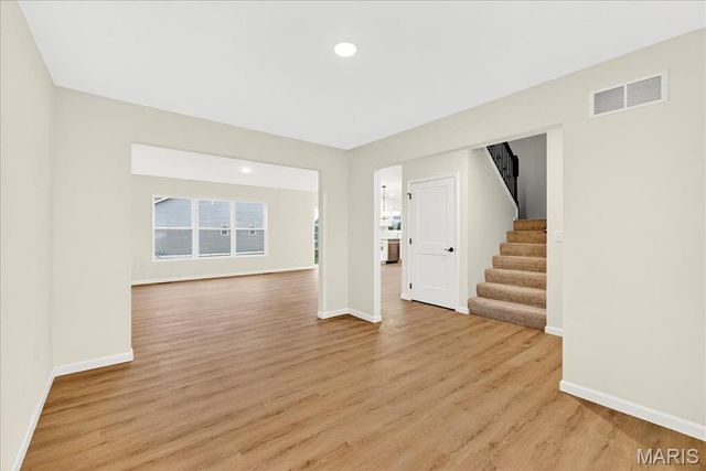 421 Chamberlain, Troy, IL 62294