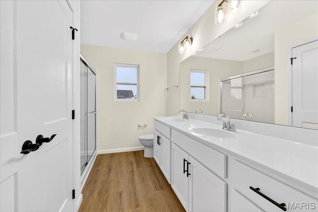 421 Chamberlain, Troy, IL 62294