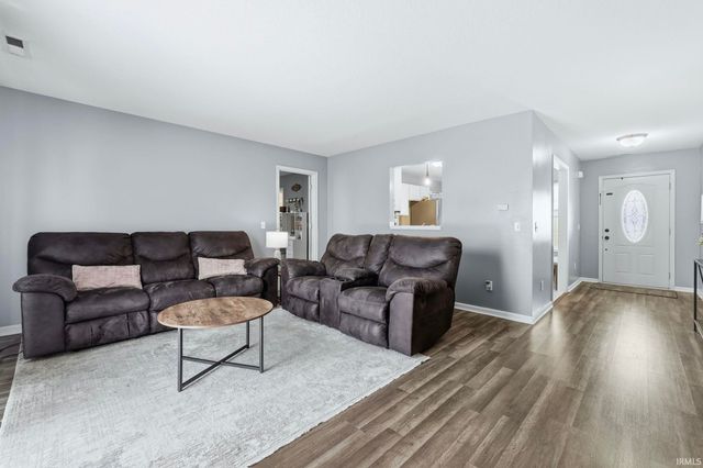 7826 Noble Ridge, Fort Wayne, IN 46825