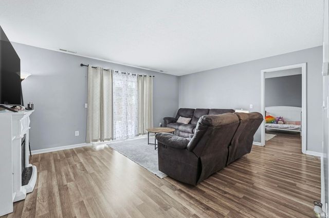 7826 Noble Ridge, Fort Wayne, IN 46825