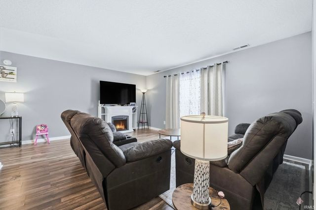 7826 Noble Ridge, Fort Wayne, IN 46825