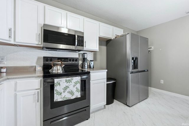 7826 Noble Ridge, Fort Wayne, IN 46825