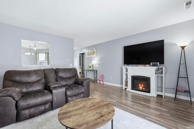 7826 Noble Ridge, Fort Wayne, IN 46825