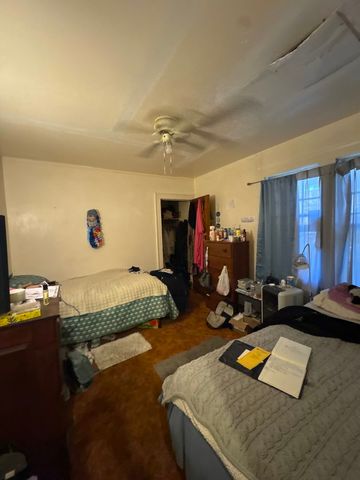 621 W Keith Avenue, Waukegan, IL 60085