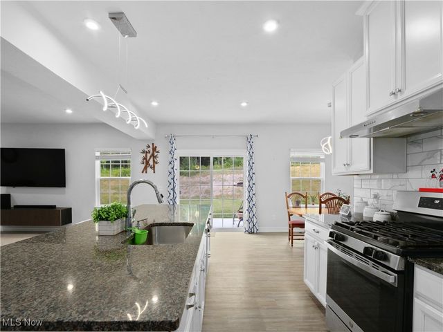 1678 Duncan Way, Streetsboro, OH 44241