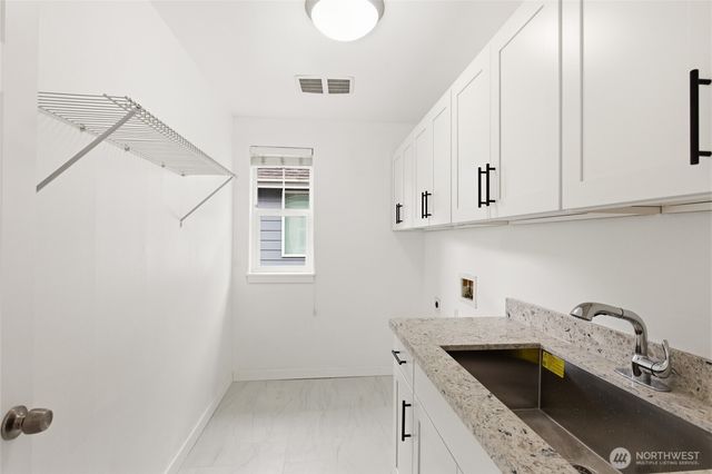 21601 129th Avenue SE, Kent, WA 98031