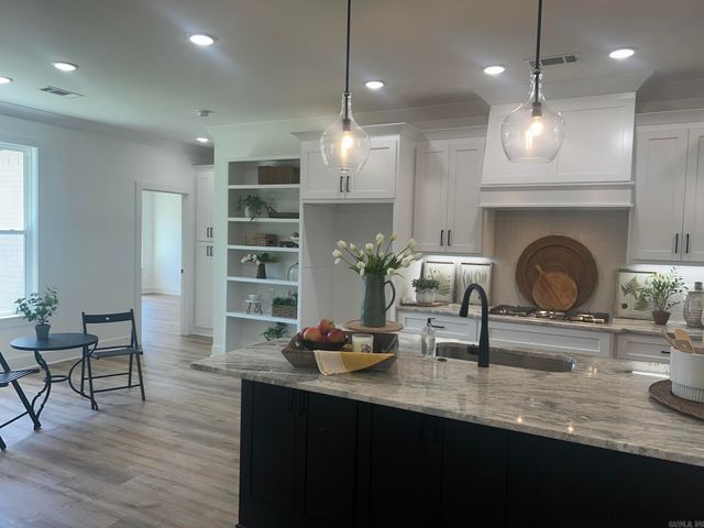 912 Conrad Cove, Jacksonville, AR 72076