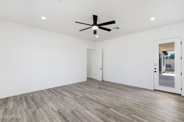 2079 W MOON DUST Trail, San Tan Valley, AZ 85144