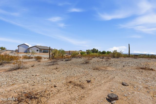 2079 W MOON DUST Trail, San Tan Valley, AZ 85144