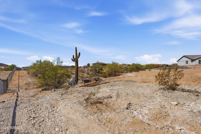 2079 W MOON DUST Trail, San Tan Valley, AZ 85144