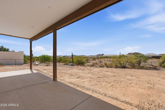 2079 W MOON DUST Trail, San Tan Valley, AZ 85144