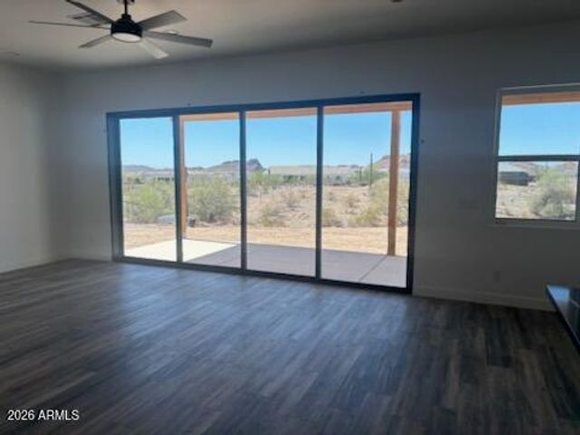 2079 W MOON DUST Trail, San Tan Valley, AZ 85144