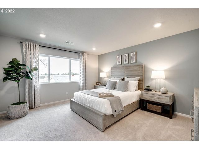 2866 Pierce Pkwy, Springfield, OR 97477